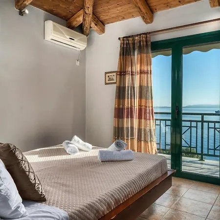 Anatoli - Tranquil Location & Stunning Views, By Zantewize Lägenhet *