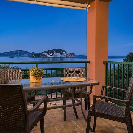 Anatoli - Tranquil Location & Stunning Views, By Zantewize Appartement *