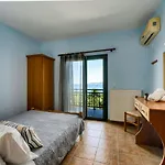 Lägenhet Anatoli - Tranquil Location & Stunning Views, By Zantewize
