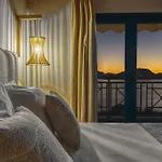 Anatoli - Tranquil Location & Stunning Views, By Zantewize Lägenhet
